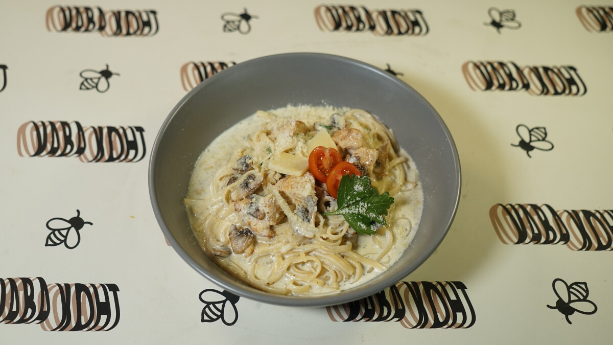 Chicken-Truffle creamy pasta